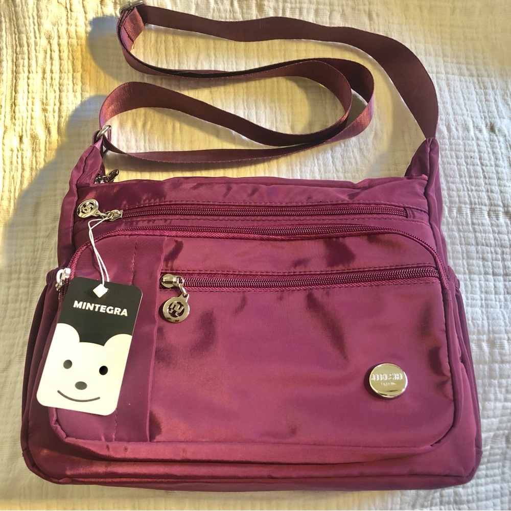 Women's Travel Crossbody Bag in Plum